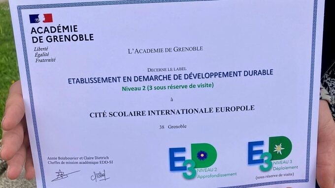 diplome E3D.jpg